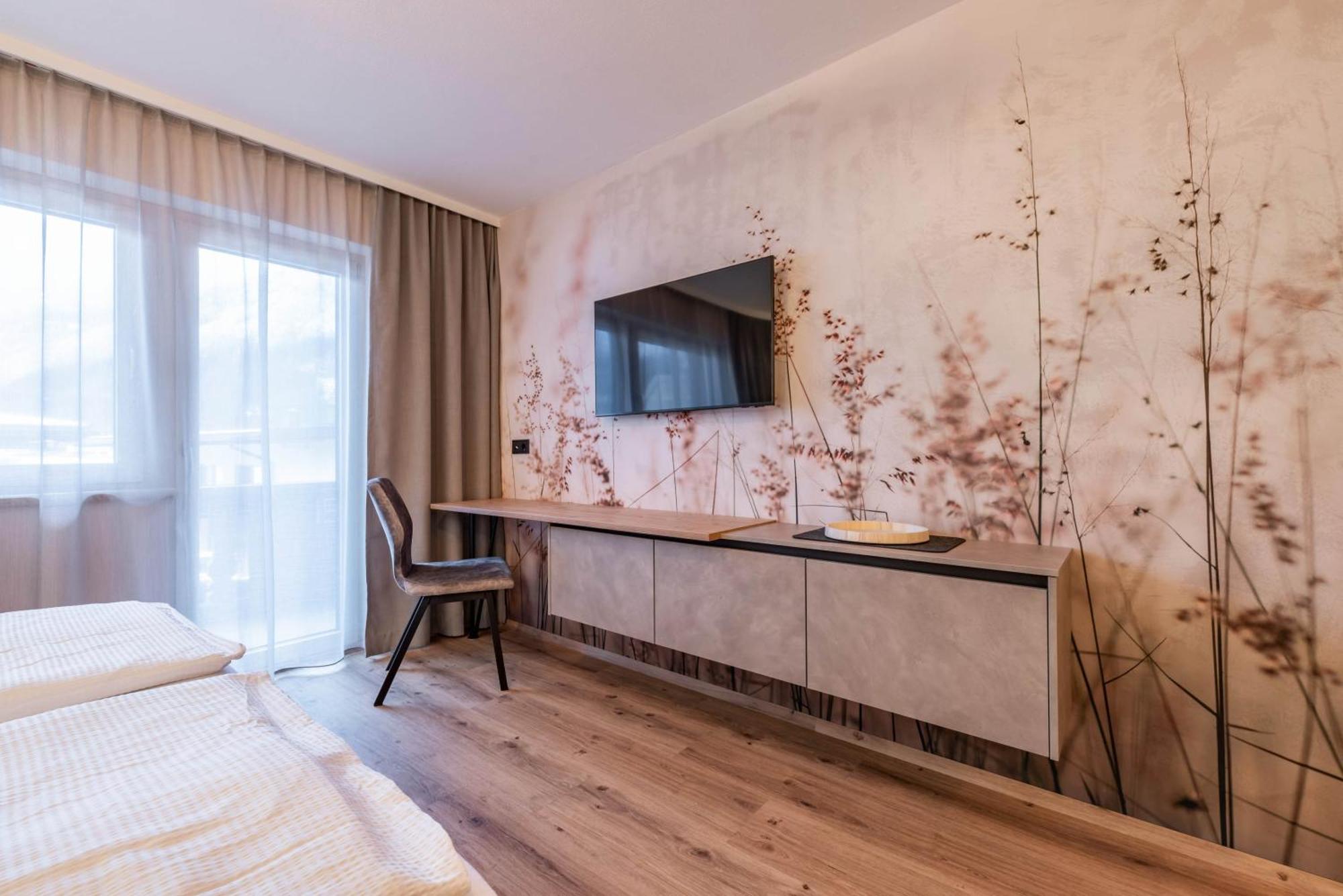 Montana Apartments ไมย์อาโฮเฟิน ภายนอก รูปภาพ