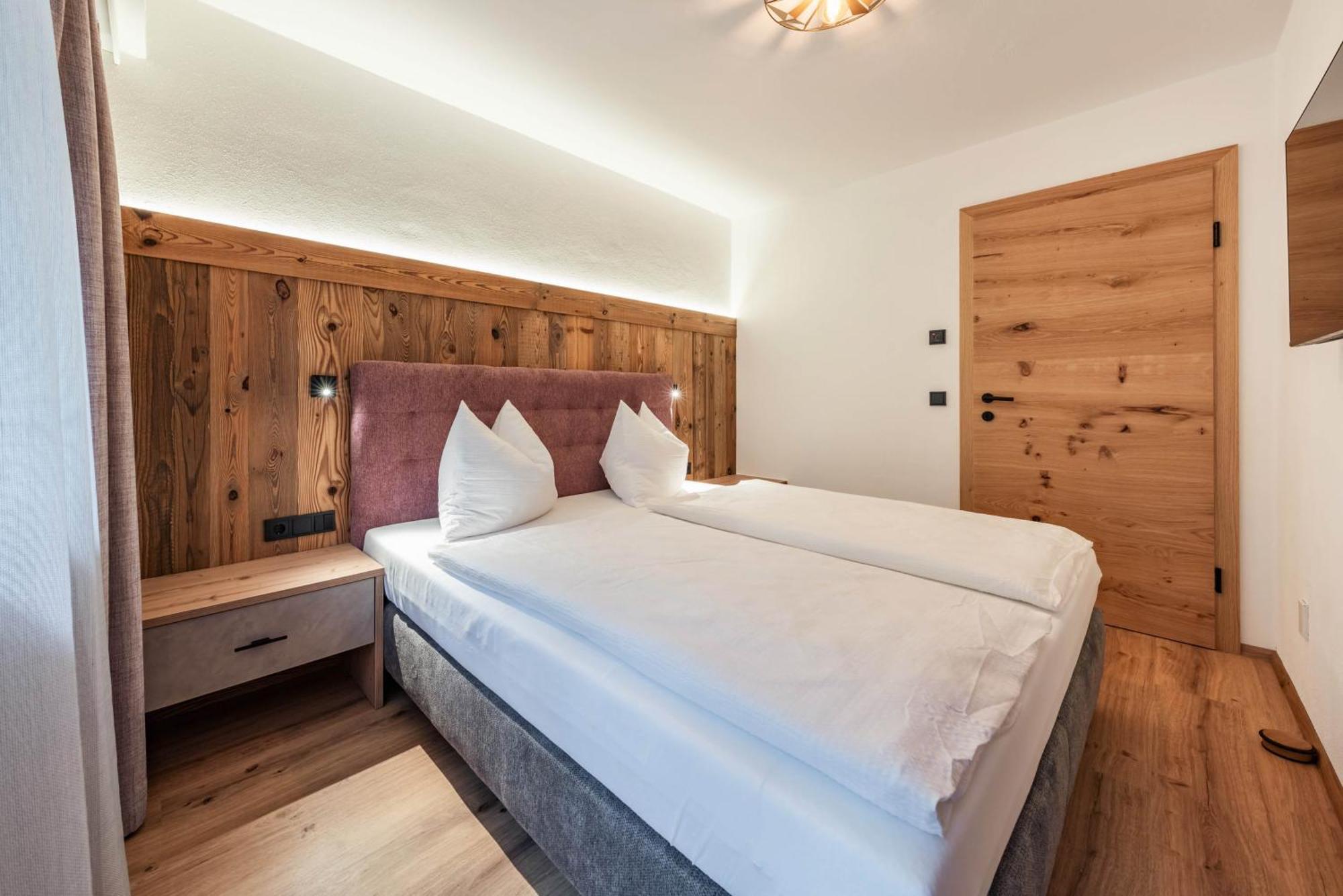 Montana Apartments ไมย์อาโฮเฟิน ภายนอก รูปภาพ