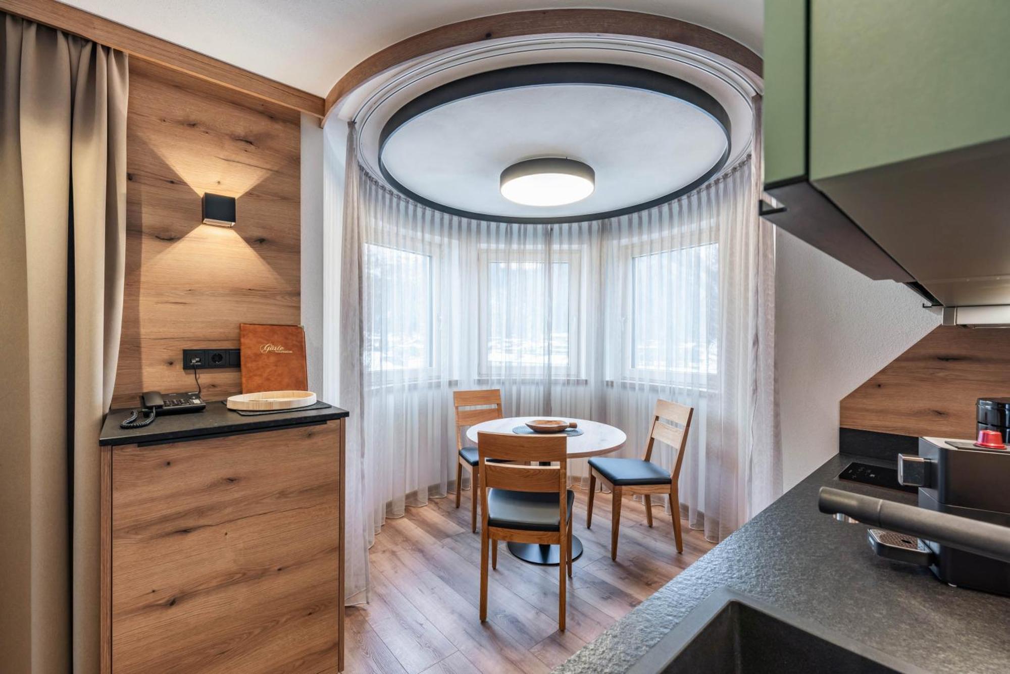 Montana Apartments ไมย์อาโฮเฟิน ภายนอก รูปภาพ