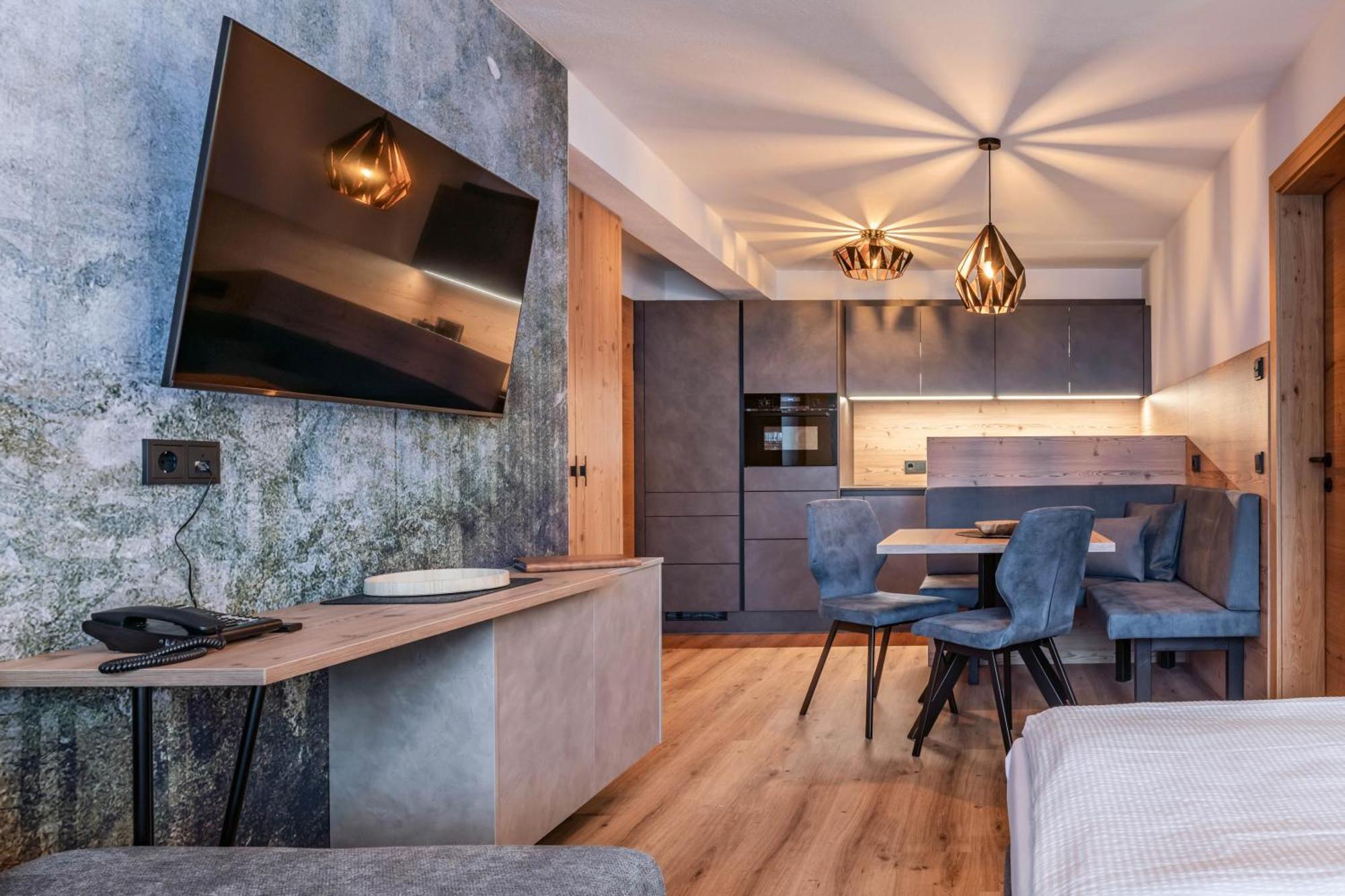 Montana Apartments ไมย์อาโฮเฟิน ภายนอก รูปภาพ
