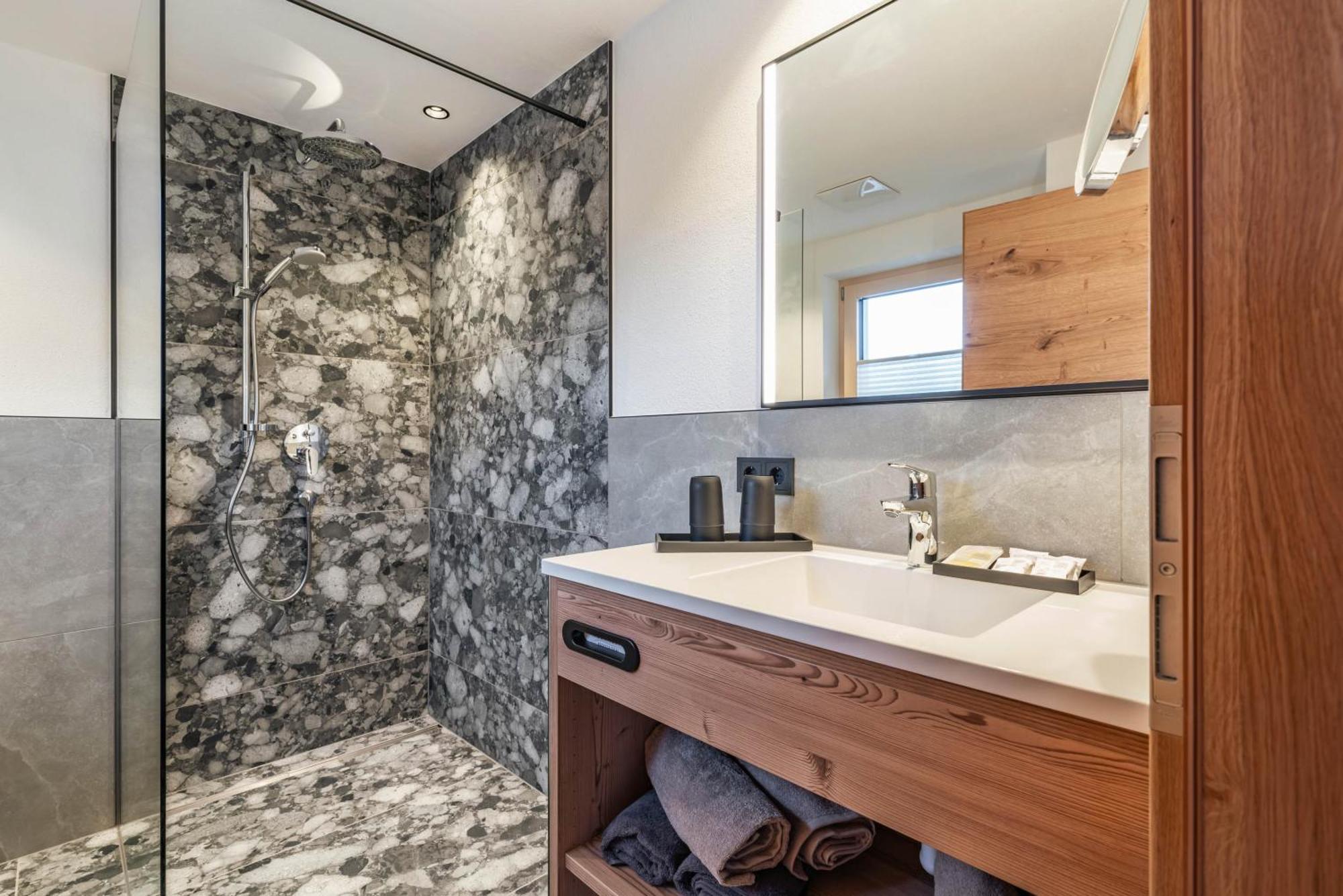 Montana Apartments ไมย์อาโฮเฟิน ภายนอก รูปภาพ