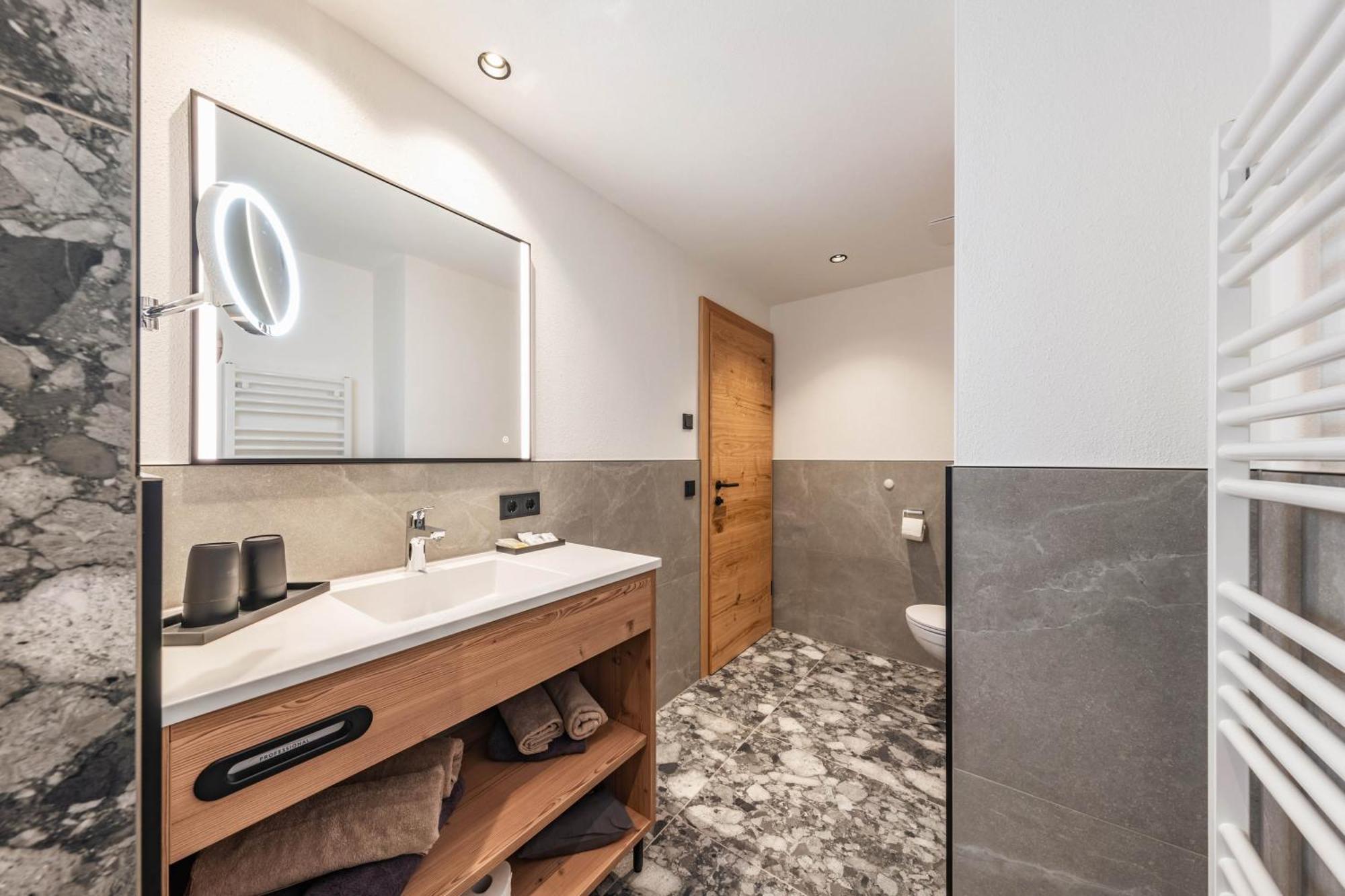 Montana Apartments ไมย์อาโฮเฟิน ภายนอก รูปภาพ